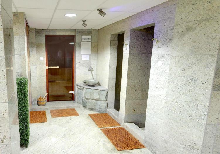 Hotel Relax Rajecké Teplice エクステリア 写真