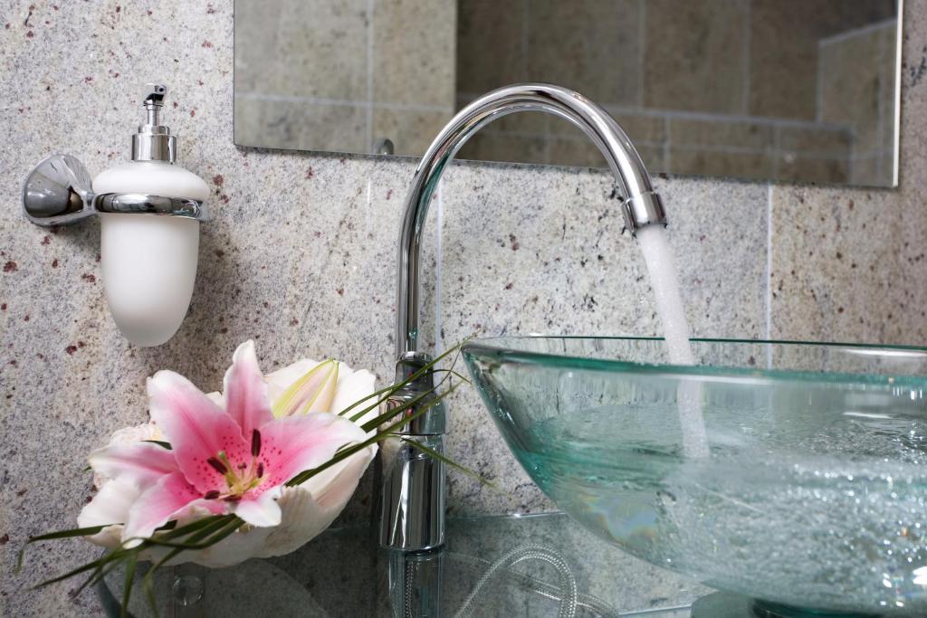 Hotel Relax Rajecké Teplice エクステリア 写真