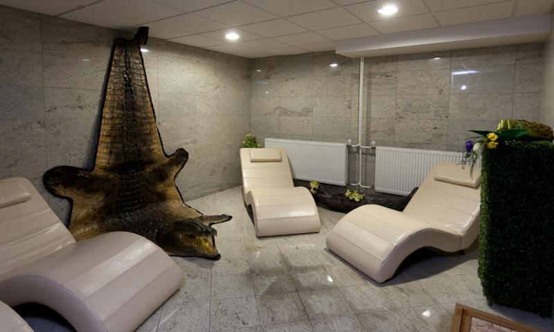 Hotel Relax Rajecké Teplice エクステリア 写真